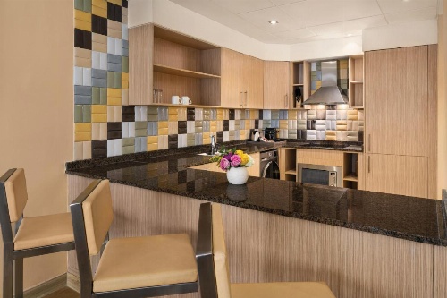 Wyndham Doha West Bay image 15